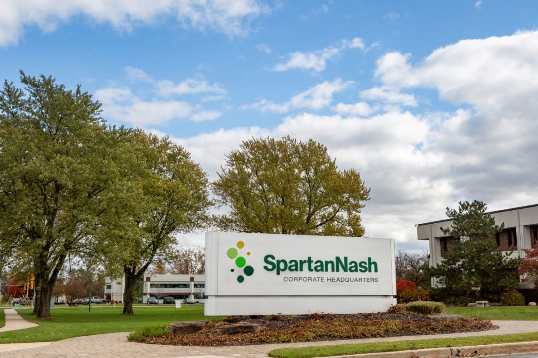 spartan-nash-headquarters-exterior