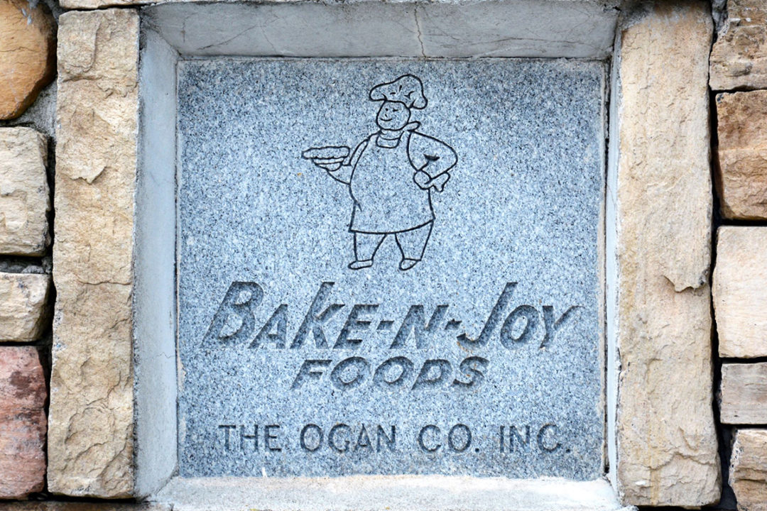 bake-n-joy-logo-on-stone-wall
