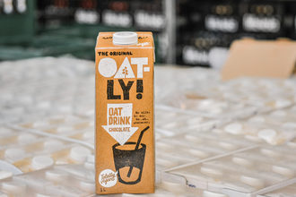 oatly-chocolate-oat-milk-package