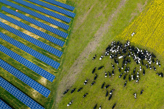Solar-panel-on-farm