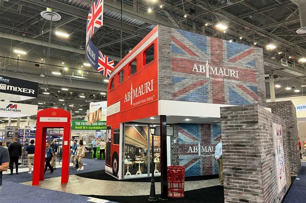 London themed booth at IBIE trade show