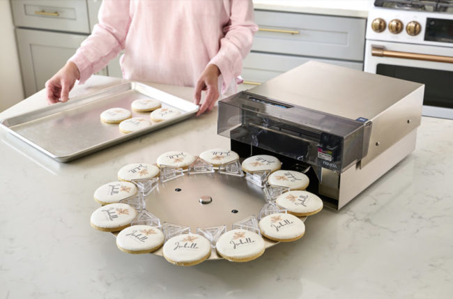 edible printing machine with cookies